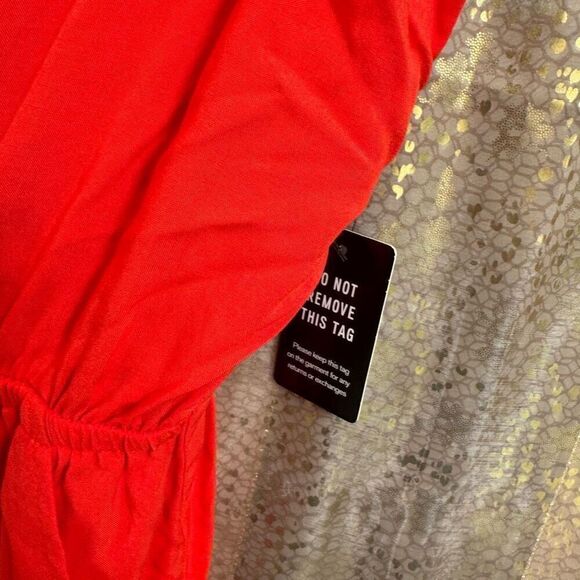 Express Bright Red Orange One Piece Sleeveless Shorts Romper M NWT - Picture 4 of 7